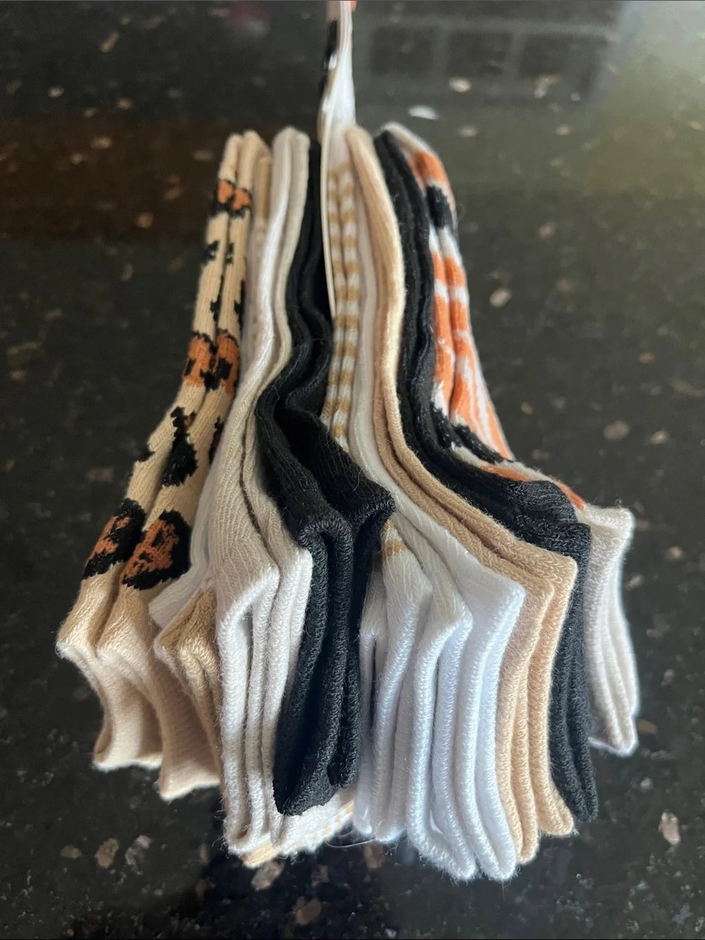 10 pr Tahari Girl Low Cut Leopard Print Socks in Beige, Black & Orange